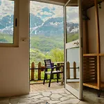 게스트하우스 Mountain Vista Shkafi