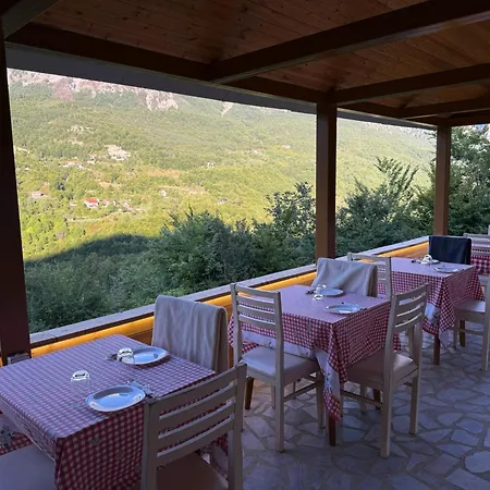 Guest house Mountain Vista Shkafi *