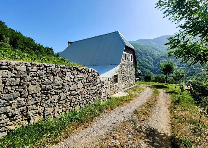 Mountain Vista Shkafi