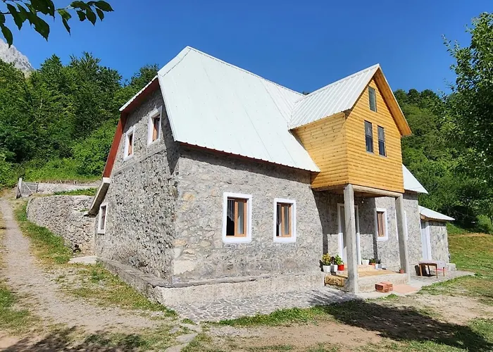 Guest house Mountain Vista Shkafi Theth