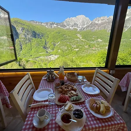 Maison d'hôtes Mountain Vista Shkafi